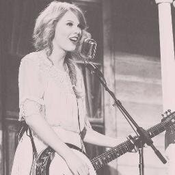 @taylorswift13 @ninadobrev @tiffanyalvord
