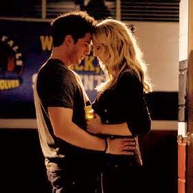 I'm Caroline Forbes. I'm a vampire and I love ♥♥Tyler Lockwood
