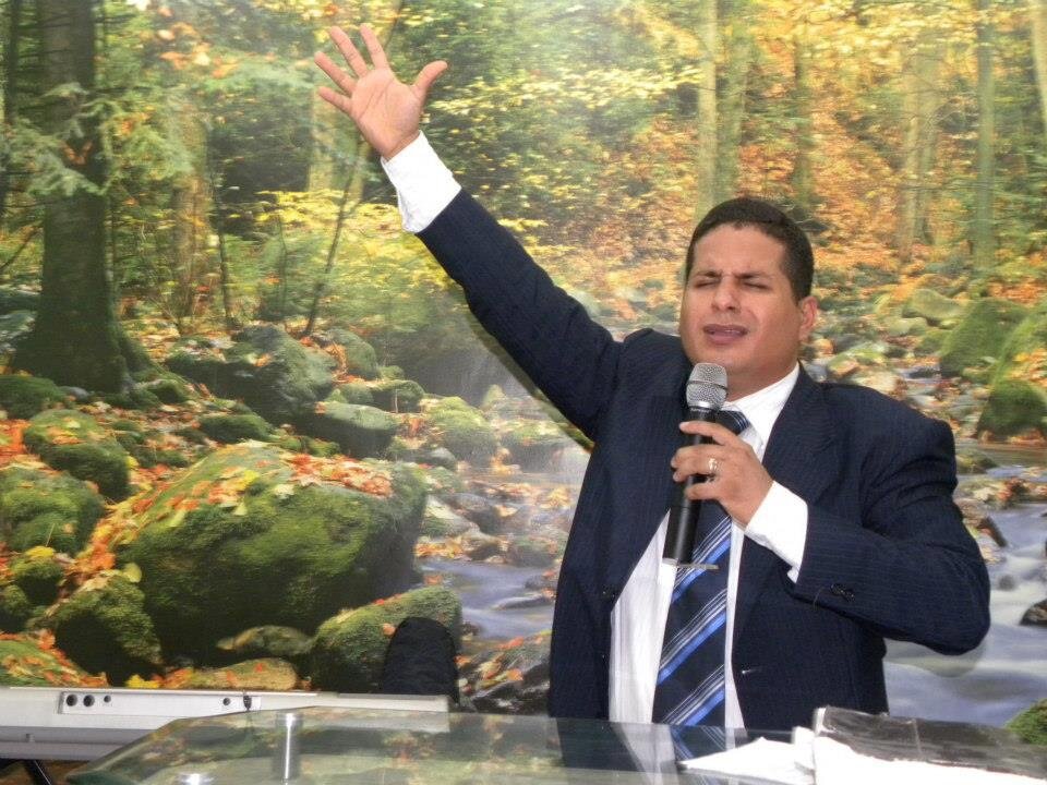 Ministério Apostólico Esperança em Cristo.
A Igreja que está em você ..... ... .Venha também fazer parte desse corpo ..