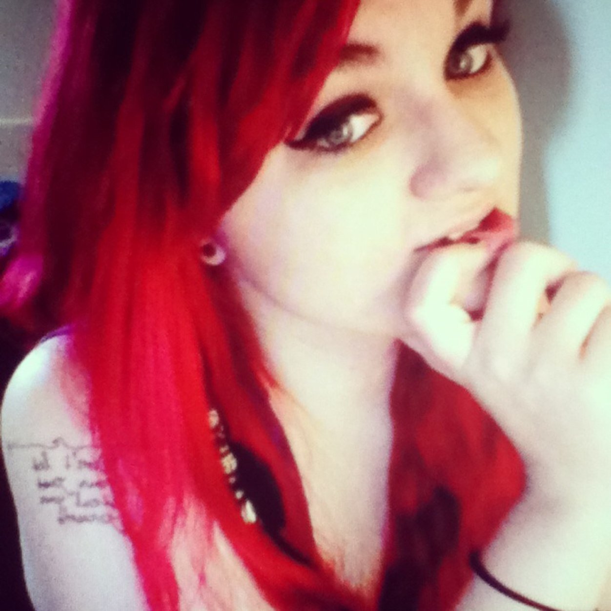 I'm a #sinner & a defect of an abusive society. ig: anchorsinthesea