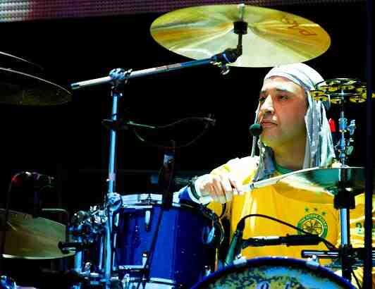 ReniRoses's profile picture. This is the official Twitter account of Reni and is Managed by his representatives...THE STONE ROSES