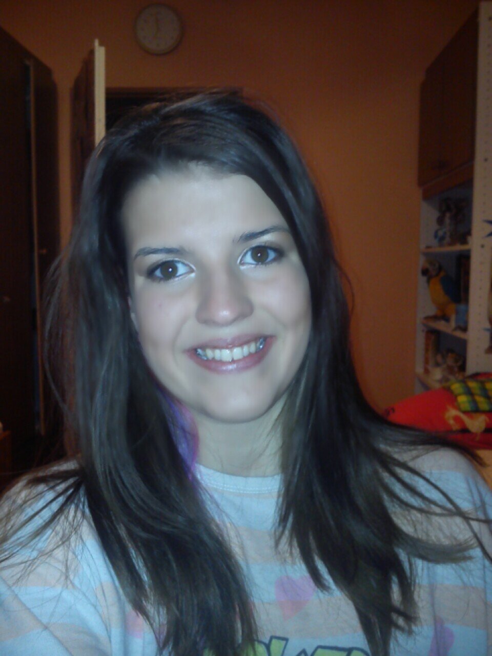 HI!  I´m a student, I´m a girl with big dreams and big targets. SELENATOR! 3 Follow me and I follow you back :)