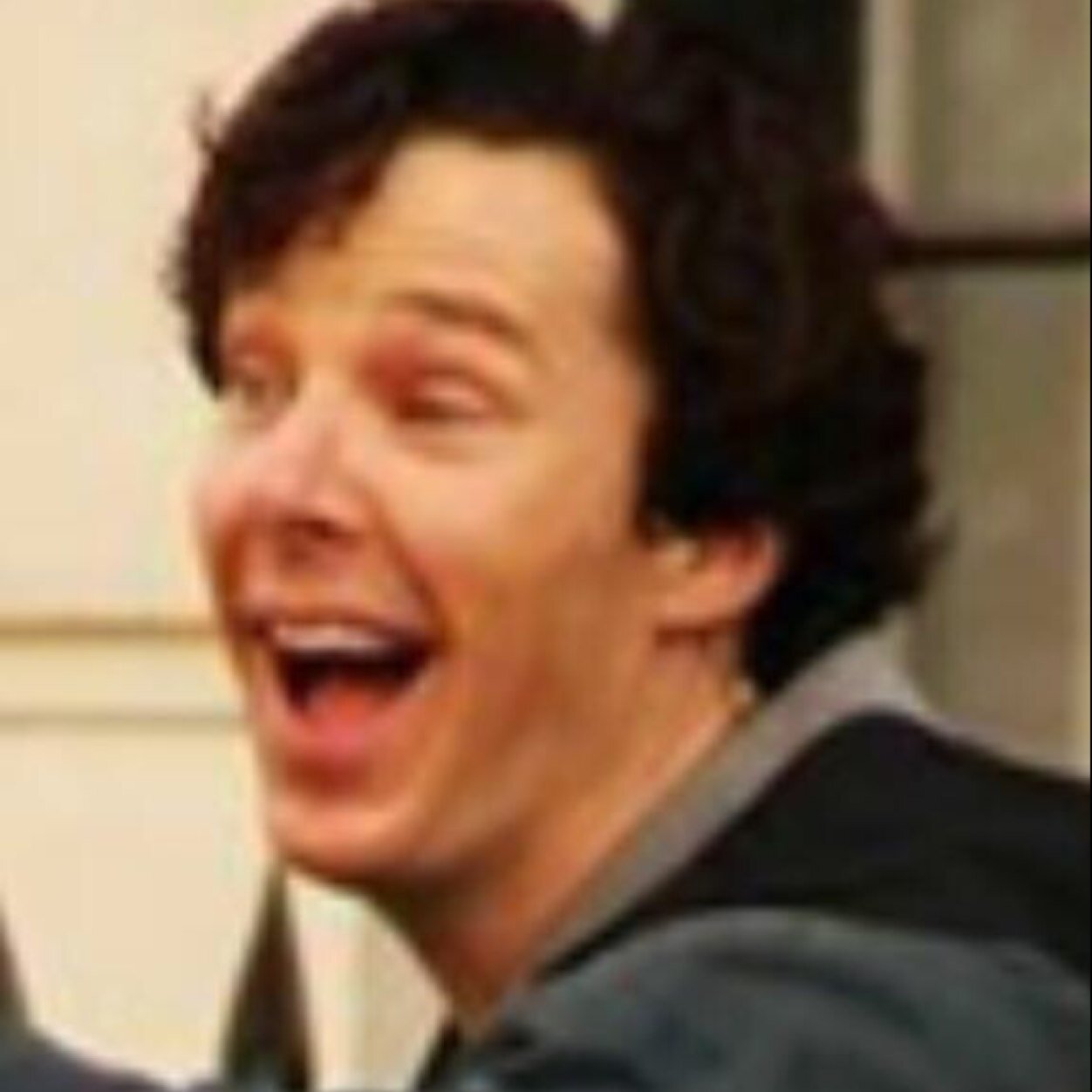 DON'T FOLLOW THIS ACCOUNT ITS A FREE FOLLOW, JUST FOLLOW @benedictislife INSTEAD❤️❤️❤️