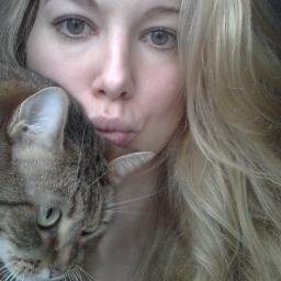 Love pets and blog about their health and behavior. Currently living with my Mexican cat Michi, my Californian-Brit cat Gary and tropical fish.