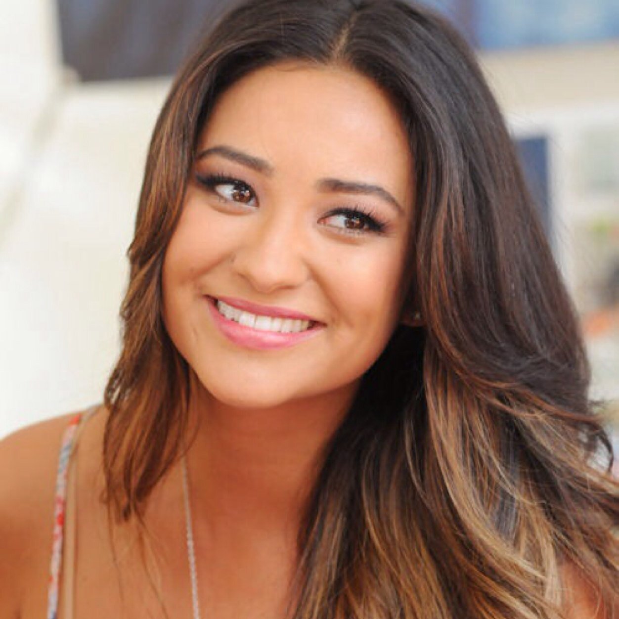 JamieHDRP's profile picture. I'm gonna live forever, I'm gonna learn how to fly. I'm gonna make it to heaven, light up the sky like a flame.