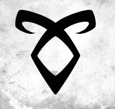 TMI and TID fan. Other fandoms such as Harry Potter, John Green and The Vampire Diaries