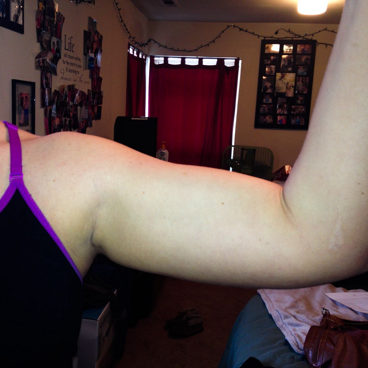 Post college athlete trying to get back to that healthy body. 22. I workout and I love food. Working on a better me! Oh, and I'm honest. #fitfam