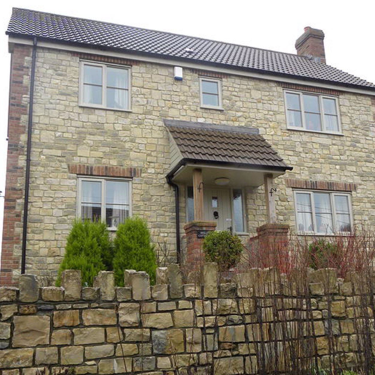 Local builders in Frome, offering competitive, high quality building work. 07585556071, 01373 300589