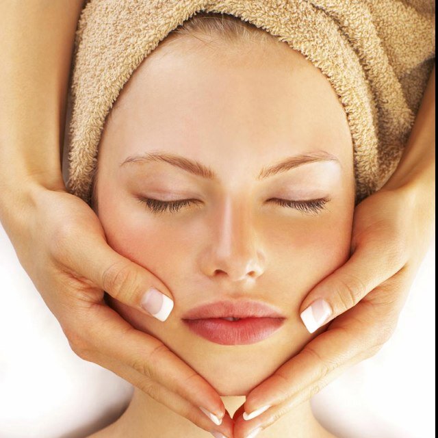 Hi were a college run Beauty Salon. Great prices for quality treatments 