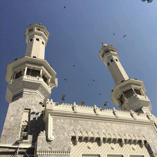 سبحانك اللهم وبحمدك