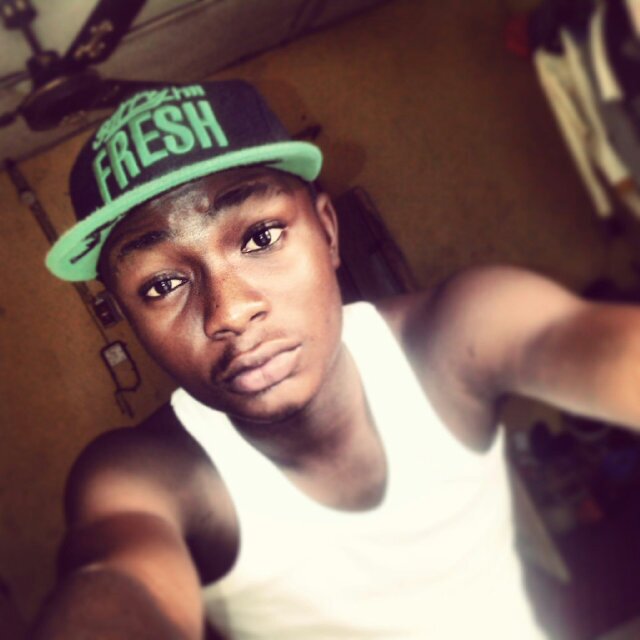 Amma hv 2 send myself to heaven, pay 4 a gud paradise, hv some sex wit d angels n take some weed wit it....   ±Am runnin late 4 d earth±smokes #teamfollow back