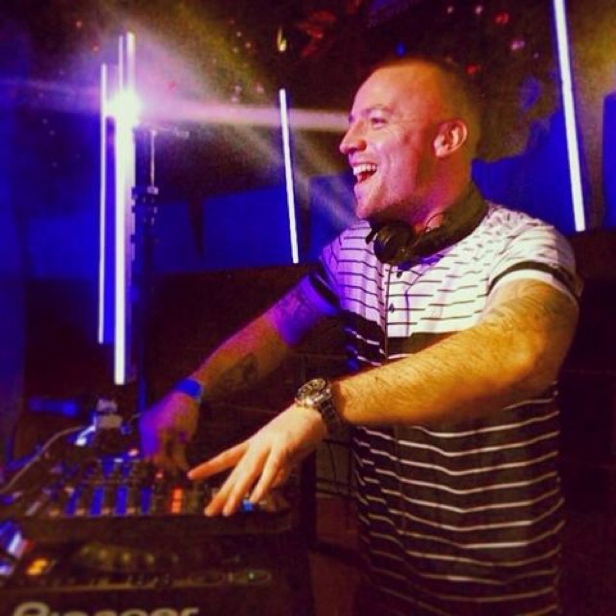 DJ, Producer.Resident for @freshevents. The Old Bull - Preston. mattjw mobile DJ. Train in mixed martial arts - Blackledge MMA
