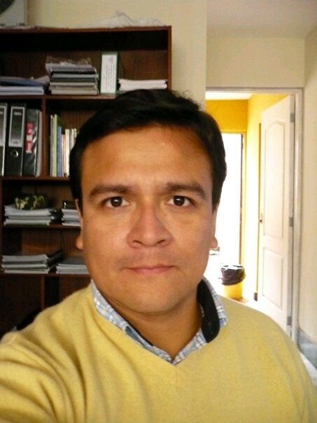 Psicólogo Social Comunitario, Docente en la USMP, facilitador social, supervisor  de proyectos y capacitador.