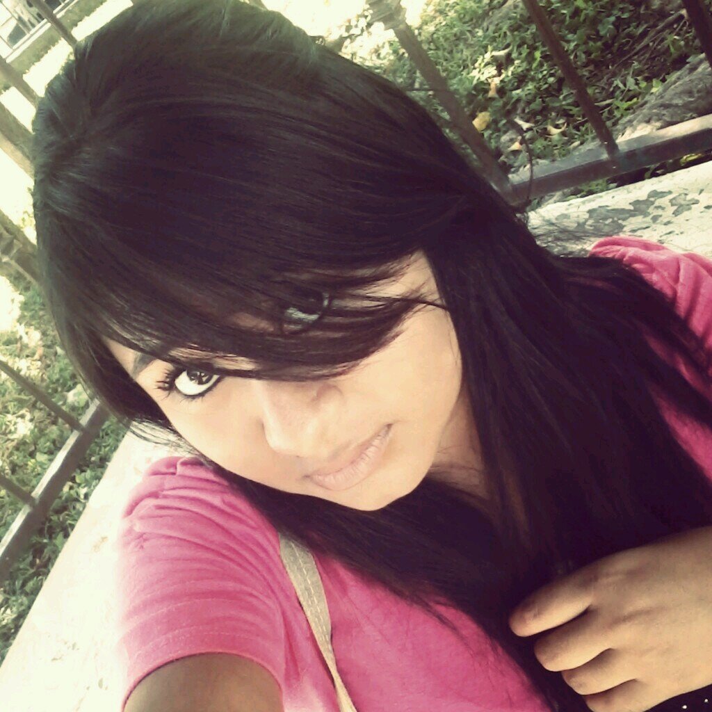 amo a @luiscballos soy super sencilla y busco amigas o amigos sí me sigues te sigo instagram:briyet moralesz facebook:briyet moralesz vine:briyet cballos