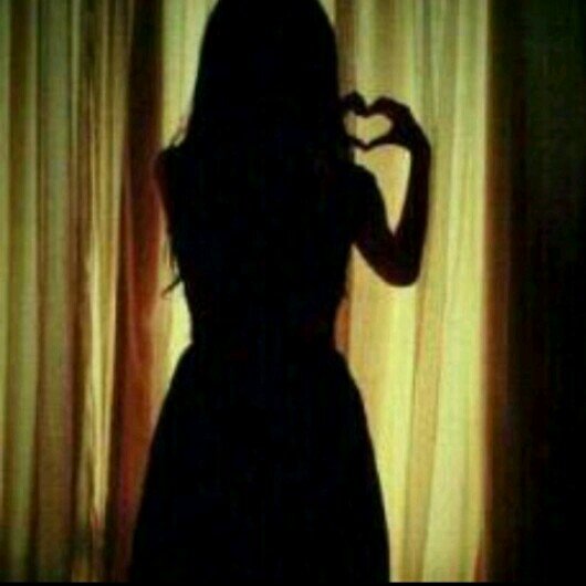 اجمـل ..ما في الحياة ...!! ان تجد انسان . . . يقرأك دون حروف ....  يفهمك ... . . دون كلام ....  يحبك .. دون مقابل ...
