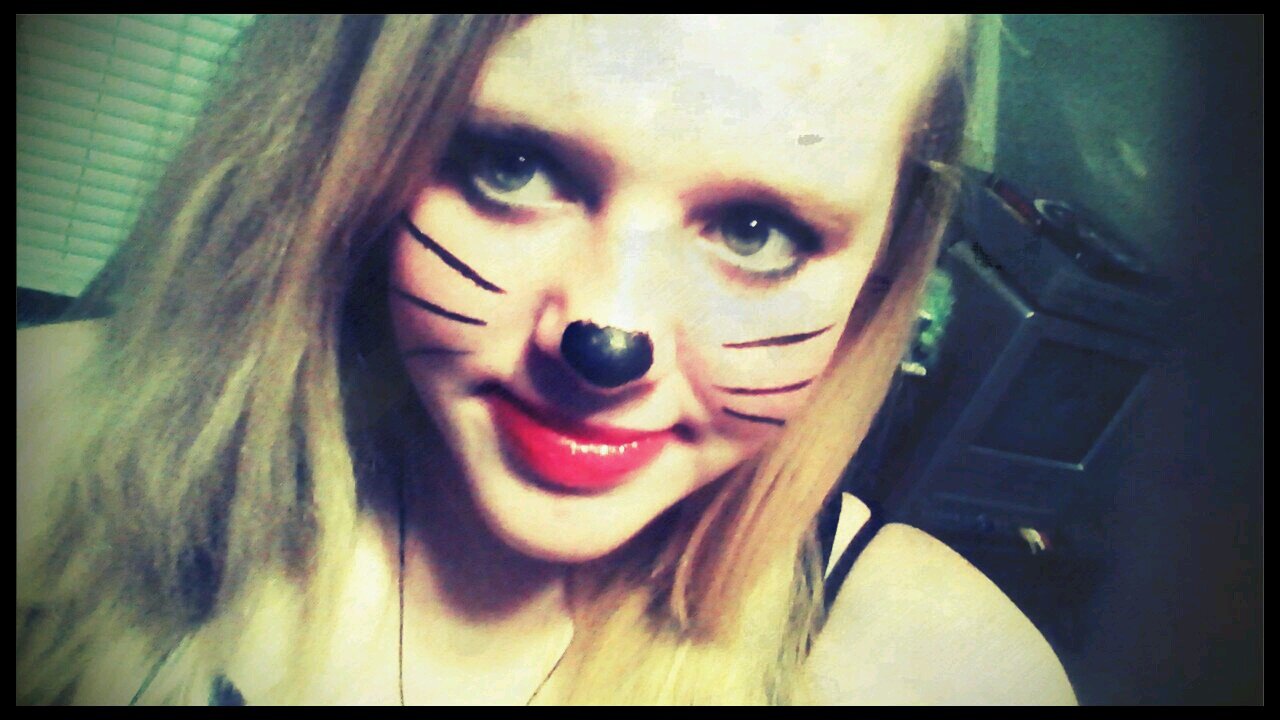 You either love me or you love me. You pick:) BTW Austin Mahone is mine