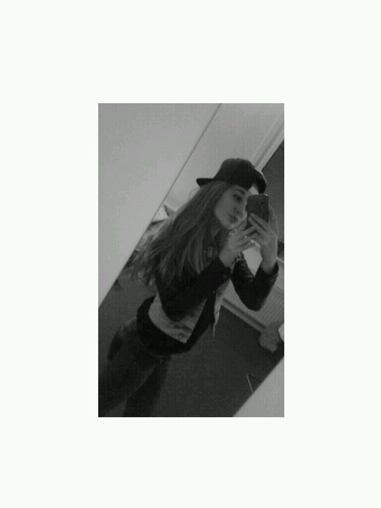 football girl ♥ · 14 years ♥ · instagram Nienke1999xx ♥ · feyenoord ♥ · snapchat Nienke_1999 ·♥