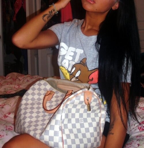 RenaMacIsaac's profile picture. When someone loses feelings for you. That shit hurts.