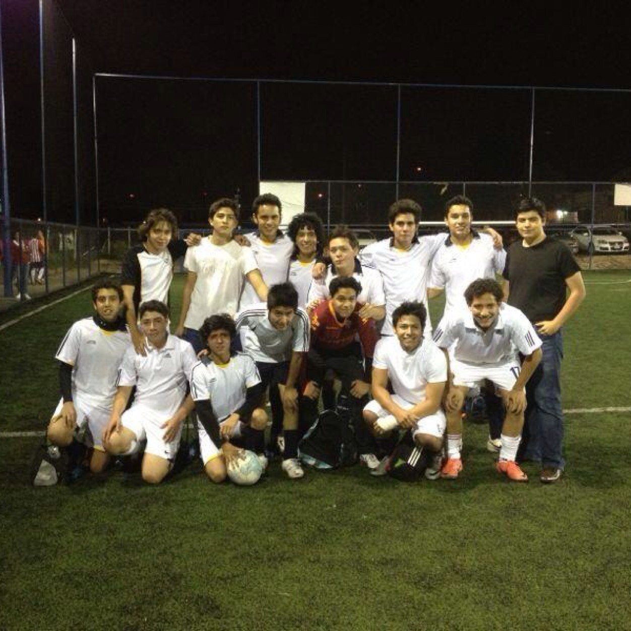 San Pascualito Rey FC Cuenta oficial equipo de futbol amateur , fundado en 2009 . Nacimos grandes , contigo somos enormes
Forma parte del equipo