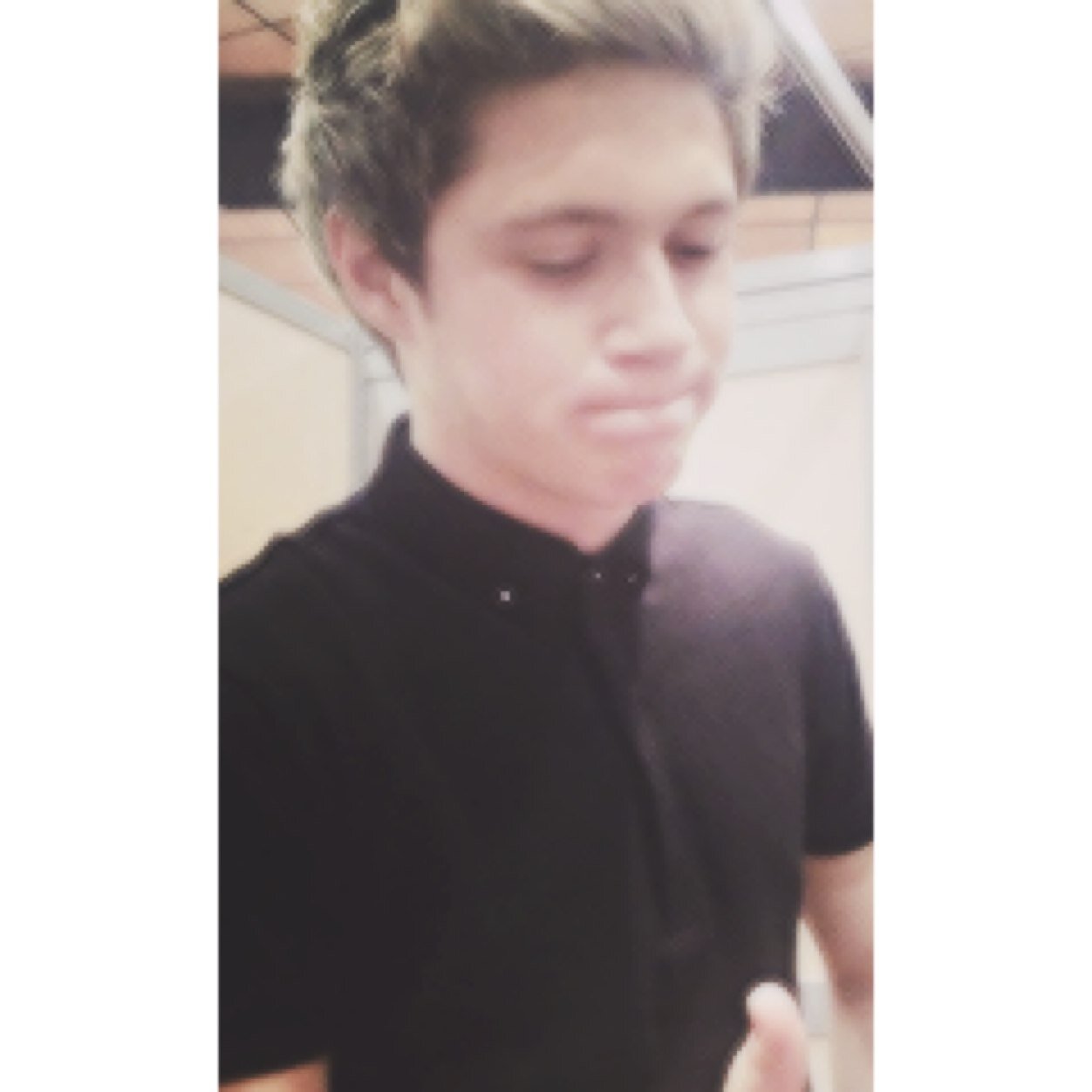 Pleaseee follow @conjuringniall