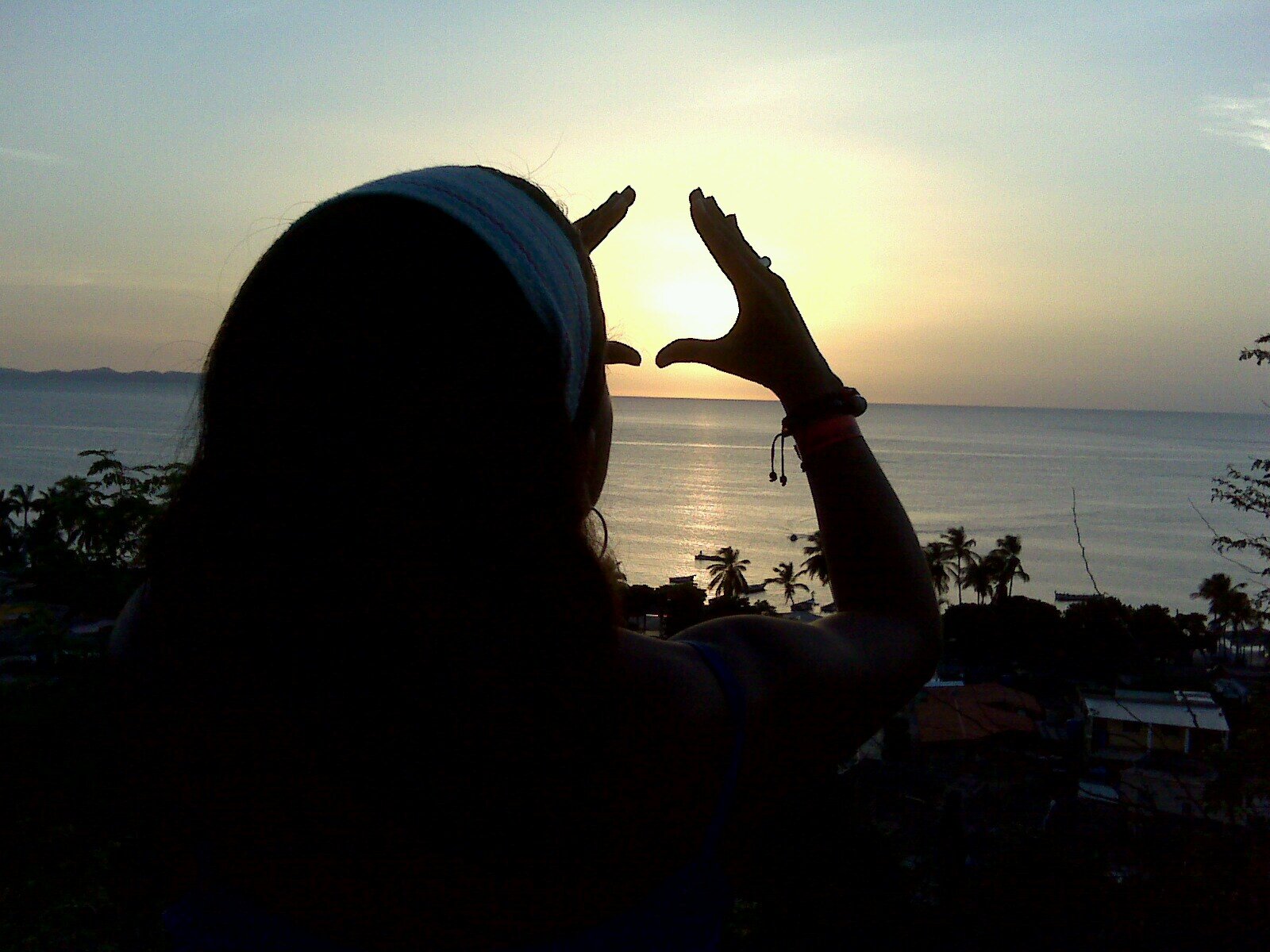 Venezolana. Prof. Educ. Especial. Fanática del Voleyball. Practicante de la resiliencia.