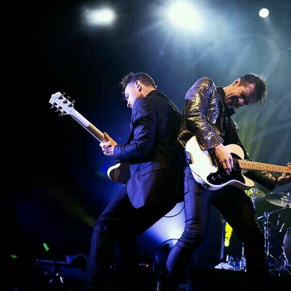 free follow from @_lovingmaroon5 :)