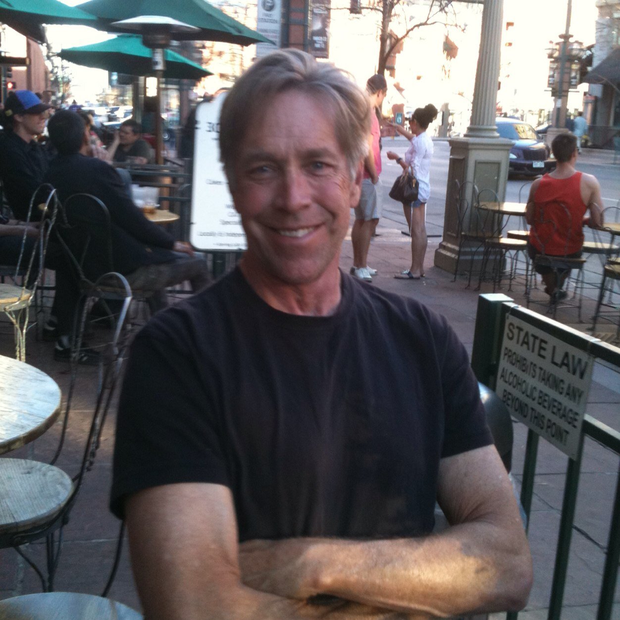 BA Economics UNC 1979, MA Economics CU 1981. 3 kids. Liberal Keynesian. MMT, Beach & indoor volleyball player and coach. Gunnison Bank L.O.