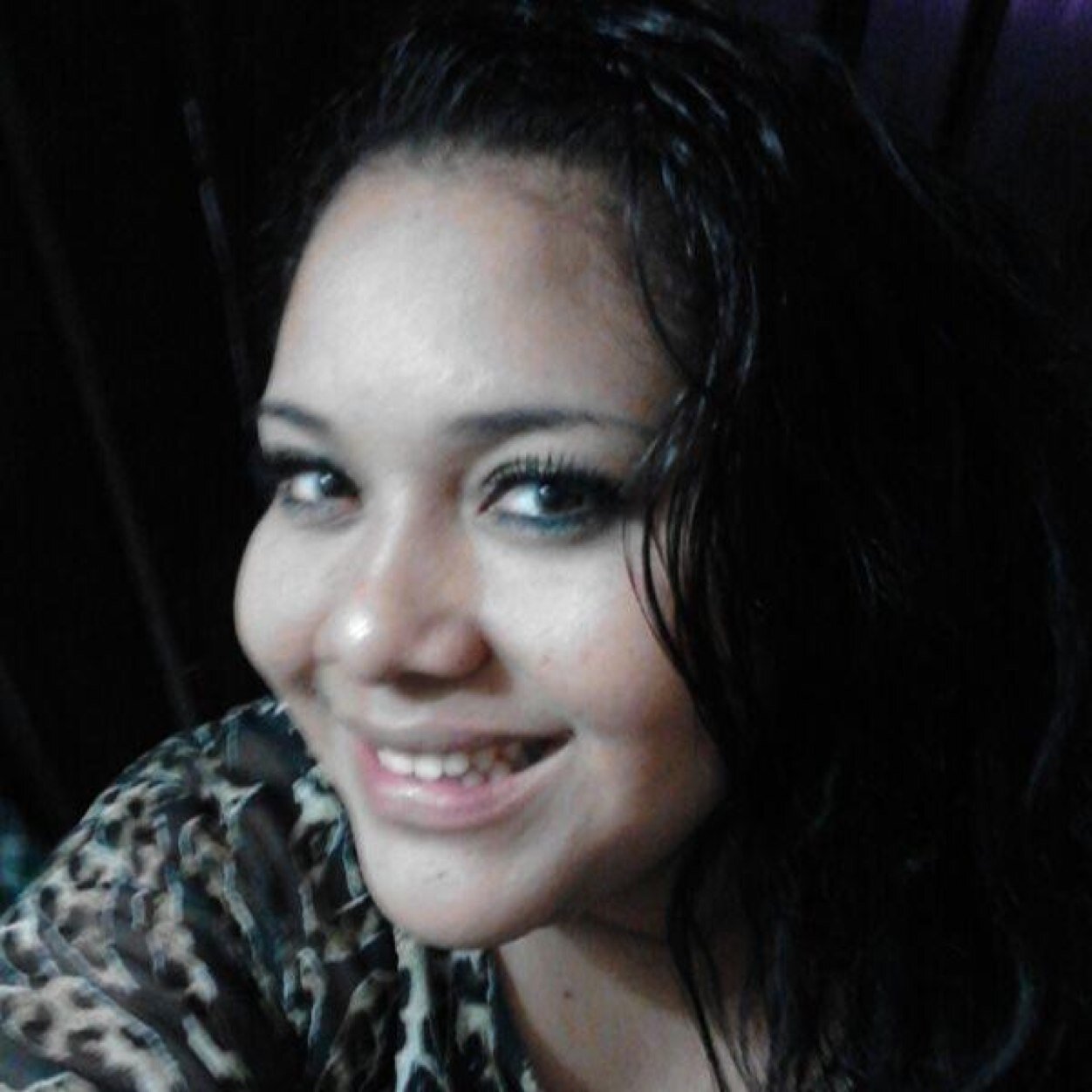 Alegre y muy buena onda :) aprendiz del mundo y fascinada con la vida que Dios me ha dado :*