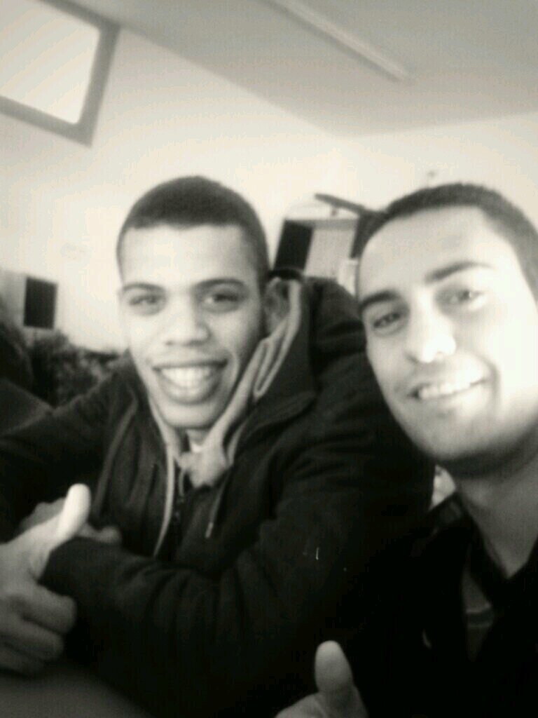 lucagolfi's profile picture. ¡Si te quiere te buscará! y los dos pensaron lo mismo.