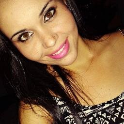 Americanense,amante da vida e das coisas lindas que ela nos proporciona viver,vaidosa,extremamente sentimental,filha abençoada de um Deus grande e poderoso.
