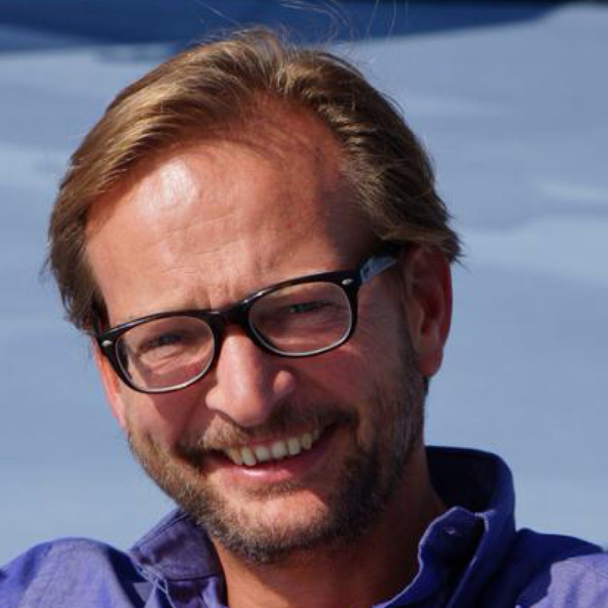 ZapStarspangle's profile picture. Proud Father, B2B professional, sometime Kloppelganger and loyal Stoke City fan. Views are my own (unless witty & erudite -then they're retweets)