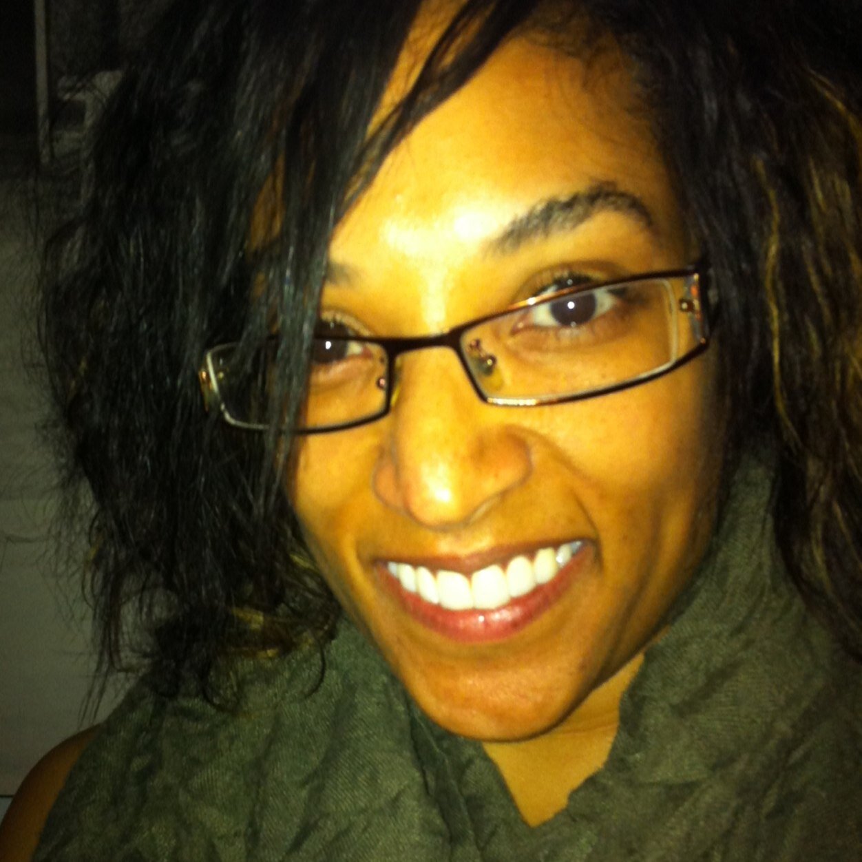 Mlle_ALEXiS's profile picture. 