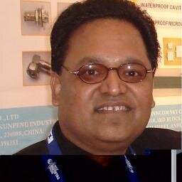 i m engineer in electronics and telecommunication in 1986 from mmm engg college gorakhpur UP. LIVING IN NEW DELHI