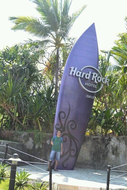 hazelinorz's profile picture. Bismillah-Impossible Is Nothing-Never Give Up.