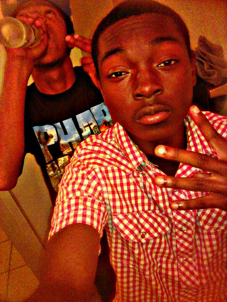 #Marcus 
#17 
#TU 
#Aries 
#B.C.Y.B ,
#Promoter
#HigghLyfe  
#4/9/14  
FB ; Maarcus Smith 
Insta @westside_187x