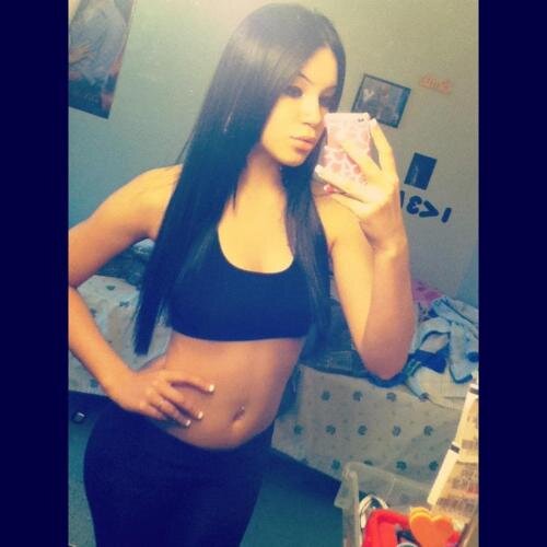 CarolanBisschop's profile picture. No trust = No relationship, just two people spending time together.