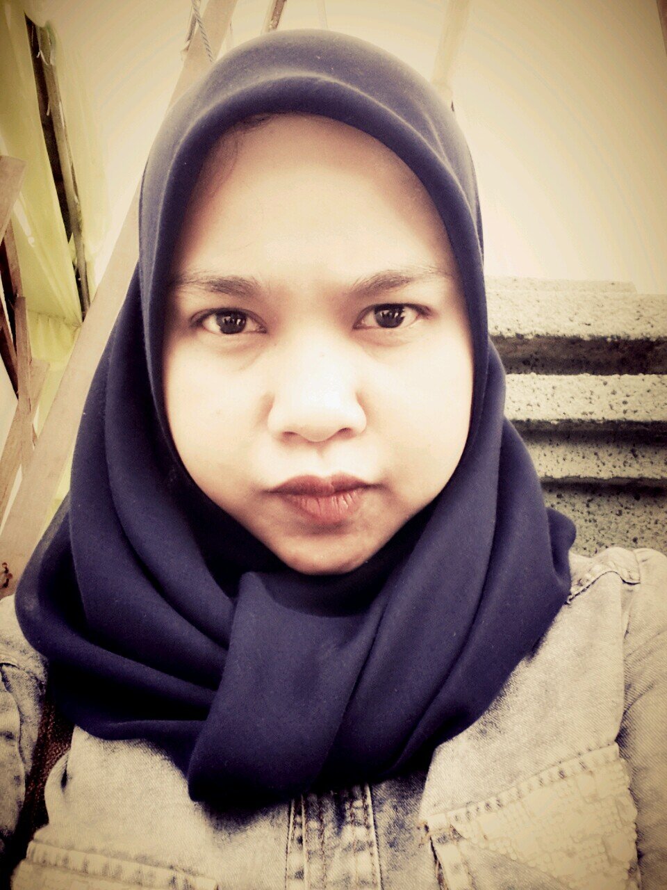 Im a Jurnalist 

 Barito Post
wilayah Kab. Tabalong

♥ Allah• mom&dad♥ 

 Kesendirian ini mengajarkan ku bahwa hidupku tergantung aku dan ALLAH ku.❤