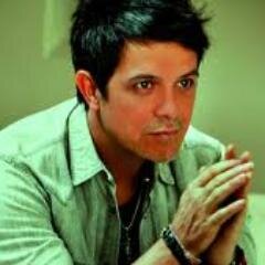 ♫ ♥¸.•*´♥¸.✿tu mi adiccion #vivo para Amarte @alejandrosanz  Se dice humedad, se dletrea en tu piel 100%Puma d ♥  #Soy totalmenteSanzera #Ser Sanzera lo es todo