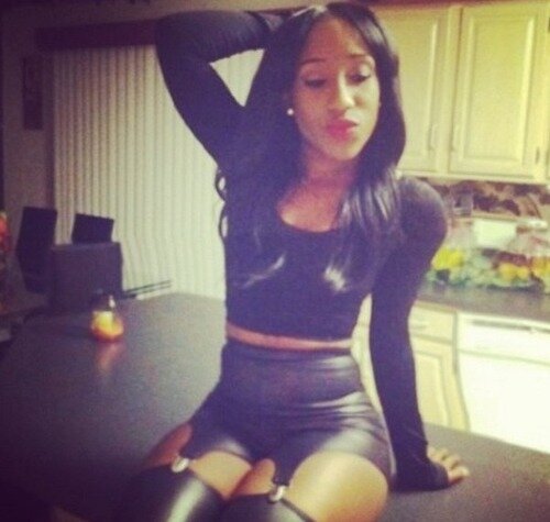 ShoshannaAbasca's profile picture. Something in the way you move makes me feel like I cant live without you.