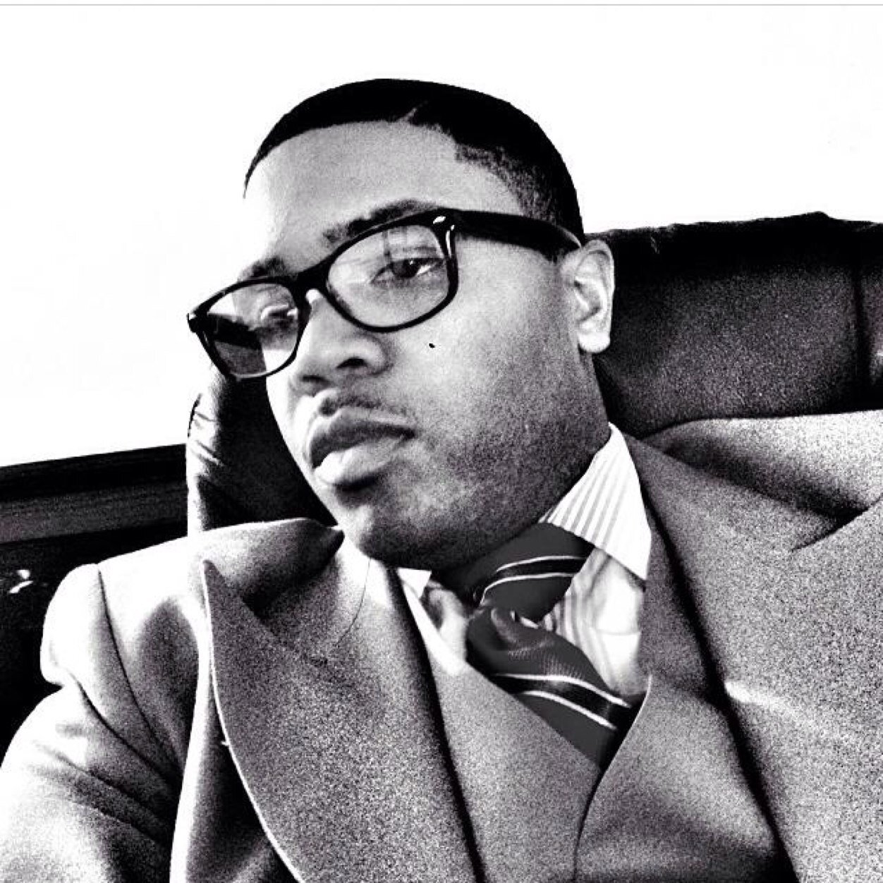 STAY focused, STAY prayerful, STAY grinding... STAY on the move! 
Artist.Business Management