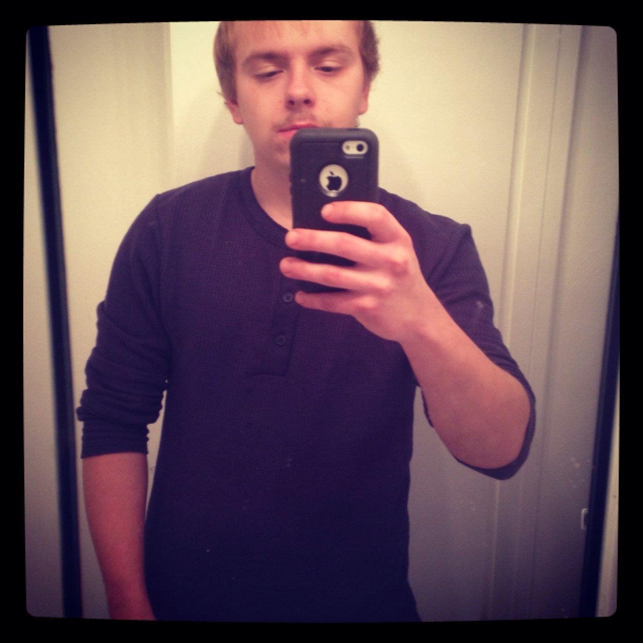 GT: AmpItUp456 || CoD player || Sniper || hit me up on xbox