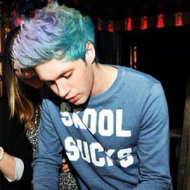 azahraliyyu's profile picture. Free follow~ pls follow  @YeaahhNiall she's Follow back, ask