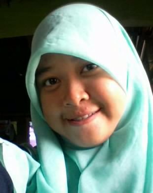 ♡ Yolanda.H ♡ 28sp'13 ◆◆ SMAN 02 MM ◆◆ My Chingu : Angel, Lidya ♡