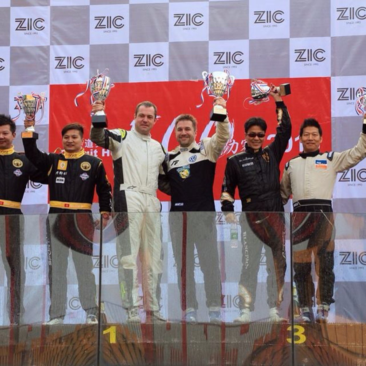 pecallow's profile picture. 