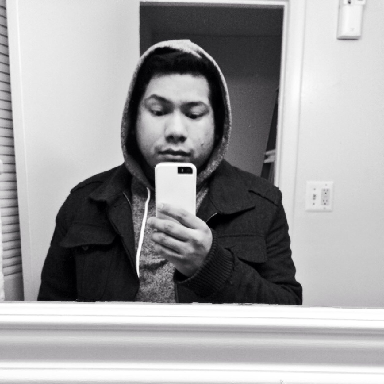 instagram- Moses_IC 
kik- YoMoseIssac
Snapchat- mosesissac