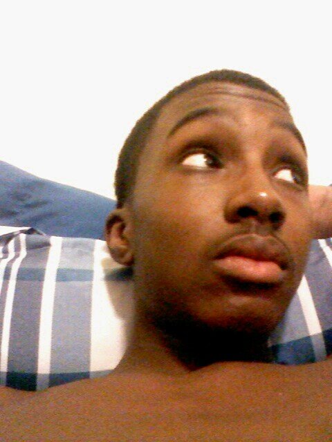 khakha223's profile picture. 