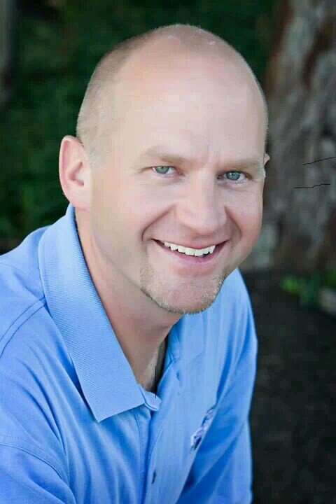I help people get to the core root of their issues instantly, so they can feel like themselves again| optimal health & biz| 1000+Clients Served