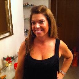 Gerente de programa e projetos. Sou conservadora em tudo. Apoio incondicional ao Presidente Bolsonaro