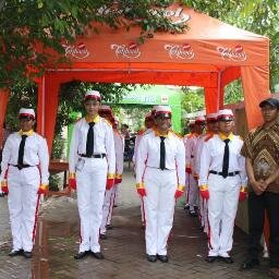 the dream team 165| SMK Jaktim2| kami putri ibu bumi pertiwi mengaku sebagai bangsa yang hebat bangsa yang tangguh gagah berani, siap menjaga kedaulatan NKRI