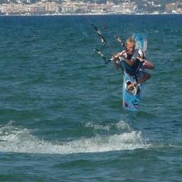 LucasKeuning's profile picture. snowboard kitesurf